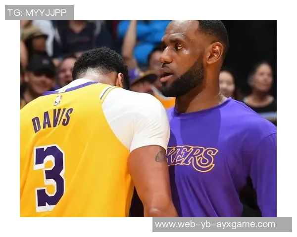 詹姆斯强调灵活调整打法是球员适应球队的重要生存智慧